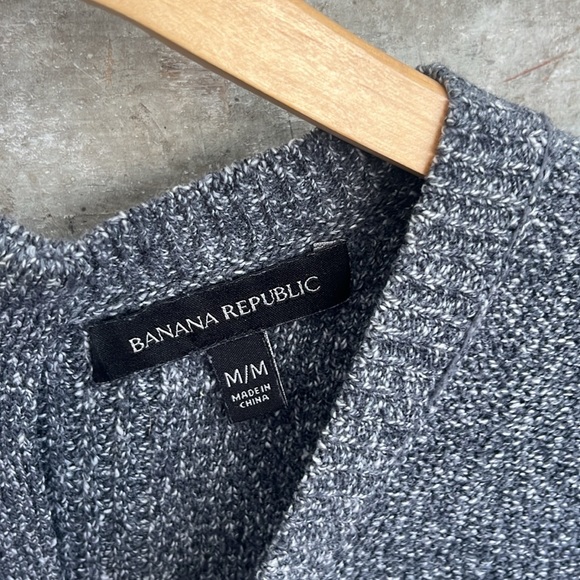 Backzip sweater - Picture 2 of 6